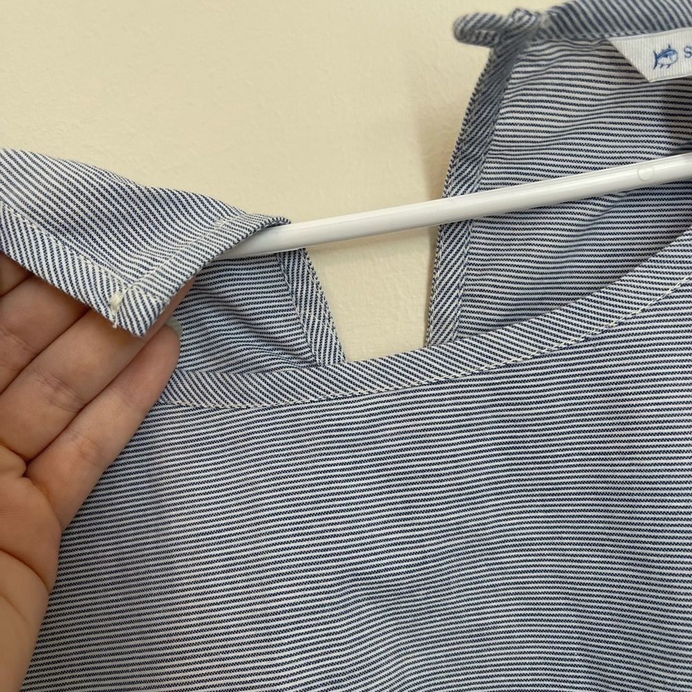 Blue and white blouse - Picture 3 of 3